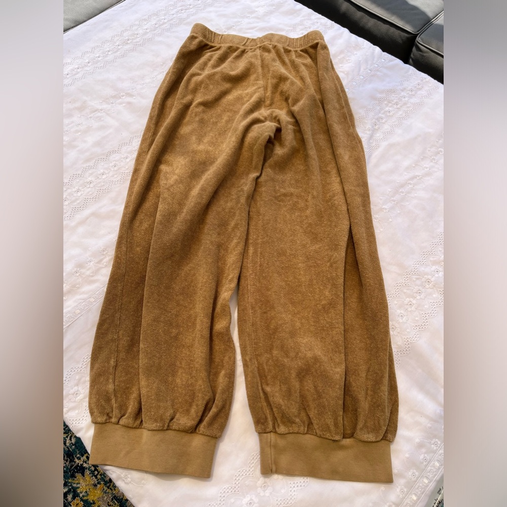 Suzi Kondi Women's Tan Leisure Set - Picture 6 of 15